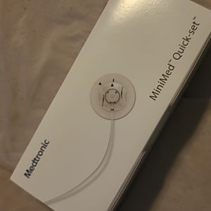 Mini med quick set and reservoir set